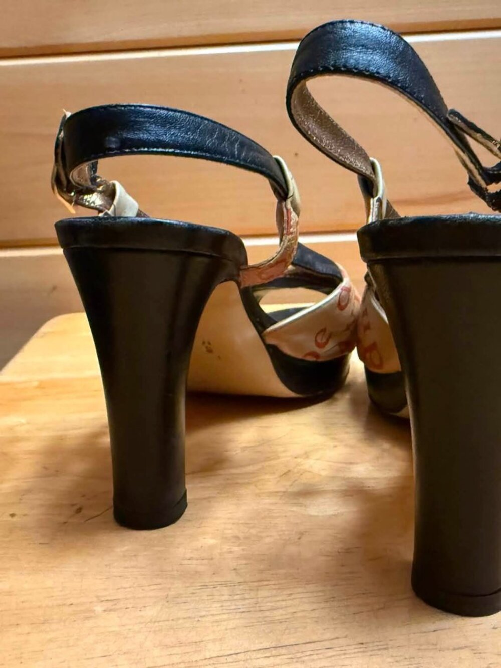 Icon Shoes Criss Cross Slingback Size 6 - Picture 3 of 6